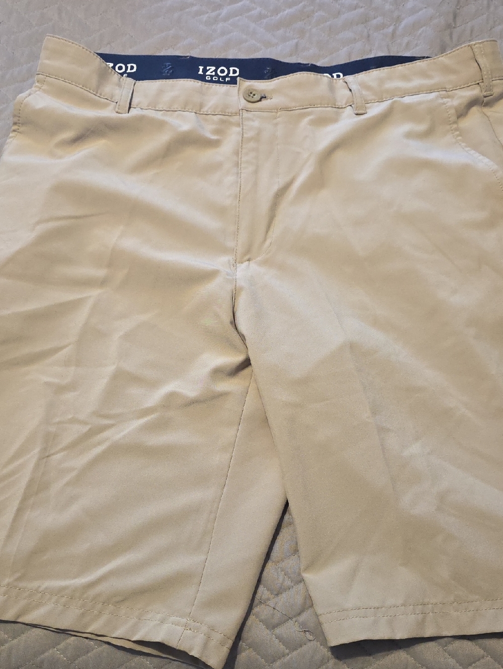 Izod Men's Tan Khaki Chino Shorts